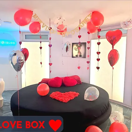 The Igloo Milano -Luxury Eclectic Suite - Jacuzzi - Milanoflats-2